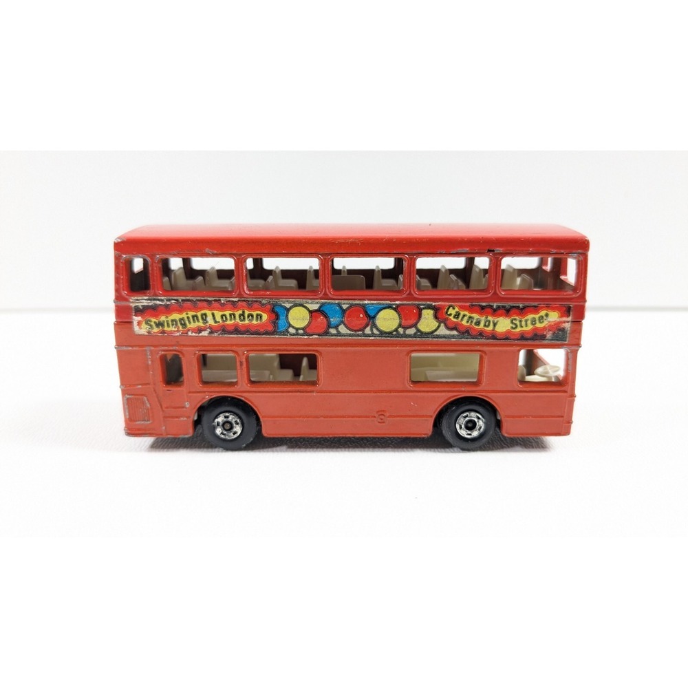 Matchbox Green Esso Daimler Bus Green #74 & The Londoner Red #17 Carnaby Street - Picture 15 of 16